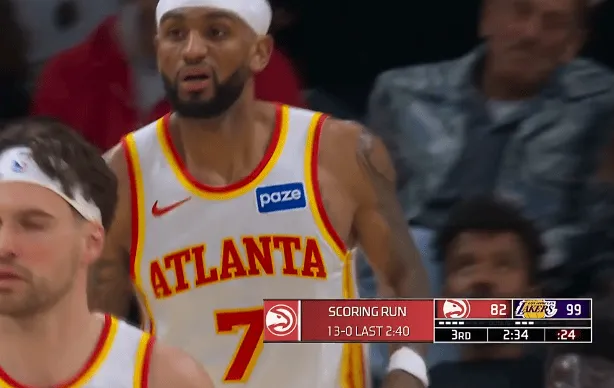 MKSPORT-亚历山大-沃克底角三分投进，老鹰打出13-0追至17分