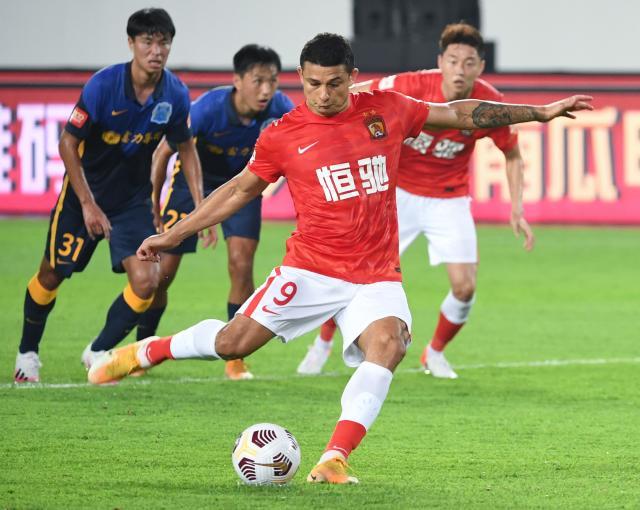 MKSPORT-广州是“保利尼奥球队” 卡帅吃老本烧鹅打出咸菜味